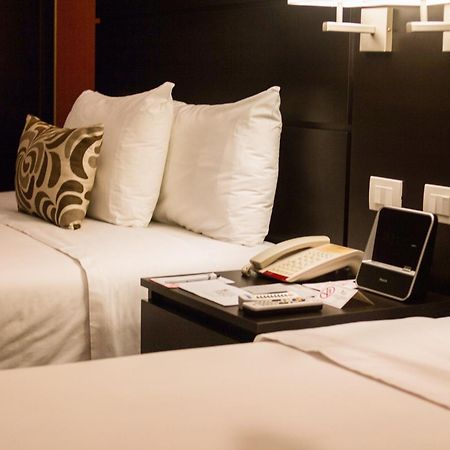 Hotel El Gran Marques Trujillo Luaran gambar