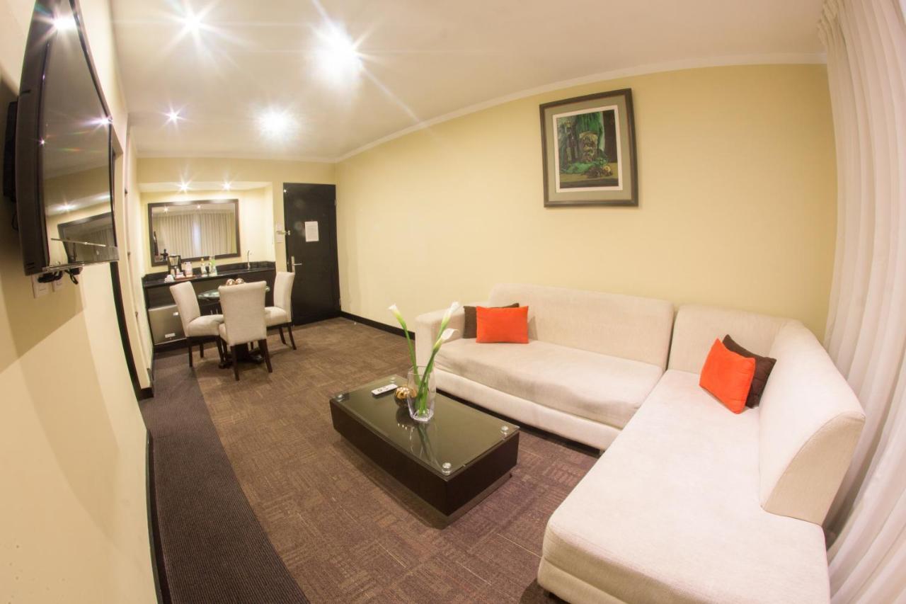 Hotel El Gran Marques Trujillo Luaran gambar