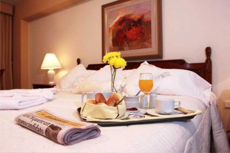 Hotel El Gran Marques Trujillo Luaran gambar